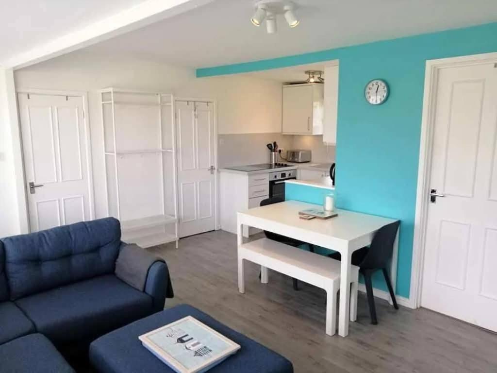 Chalet Ho! Westward Ho!  Buitenkant foto
